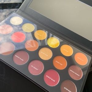Morphe 18s sunset beats palette